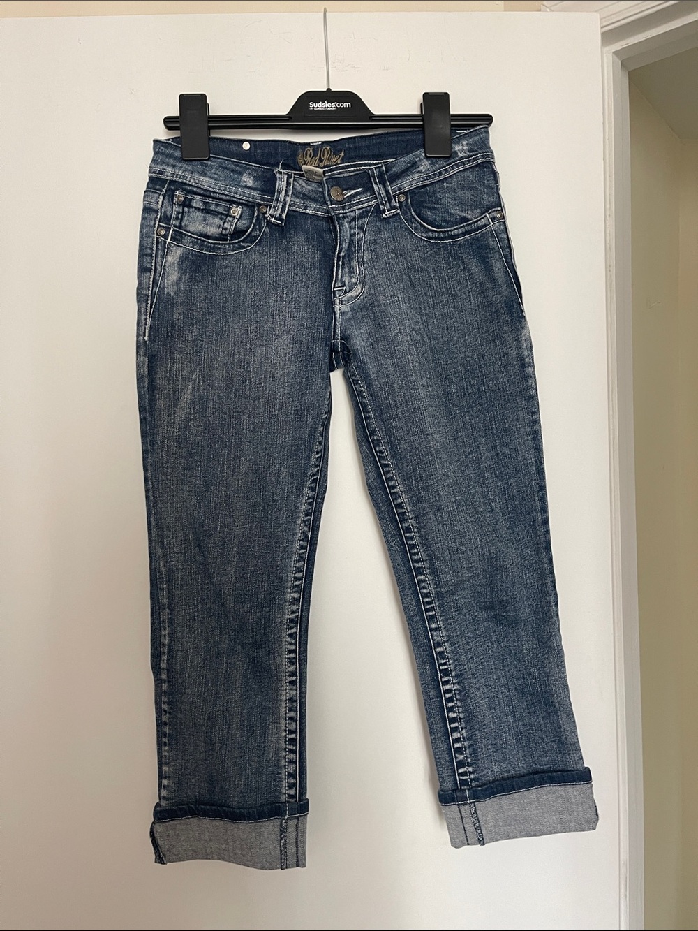 Red Rivet Dark Blue Cropped Straight Jeans